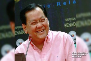 Osmeña wants disqualification case dismissed