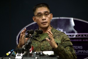 AFP shrugs off 'anti-labor' tag by militant group