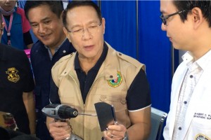 Duque cautions parents on kids’ use of firecrackers