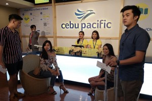 Cebu Pacific unveils 1st travelers lounge at Mall
