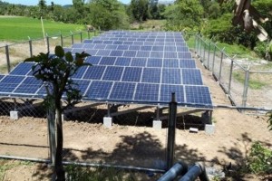 Gov't reviews Israel's solar powered irrigation offer