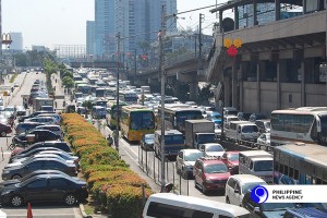 Expect heavy traffic going to NAIA this Holy Week