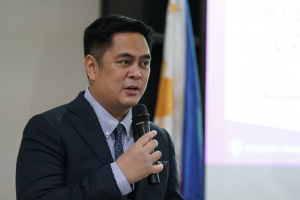 Anti-drug war film to be shown in seaports, airports: Andanar