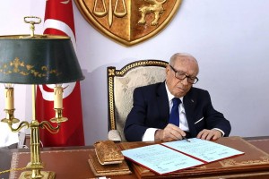 Tunisian president dies at 92