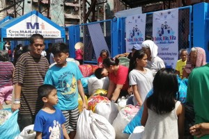 Manila, private firms launch 'incentivized' plastic waste program