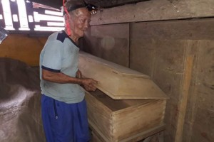88-yr-old man in Iligan City readies own casket 