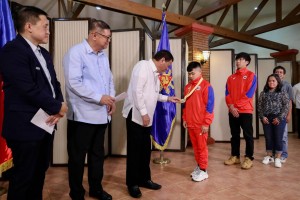 Duterte wishes athletes luck in 30th SEA Games