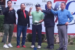 Despite heavy clouds, Fil-Am golf gears for opening