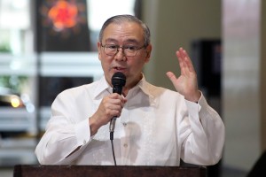 Abrogation of VFA suspended: Locsin