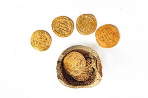Israel discovers 1,200-year-old ‘piggy bank’ with gold coins