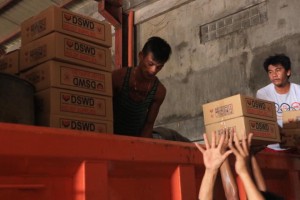 DSWD-Bicol sends 5,000 food packs to Taal eruption victims