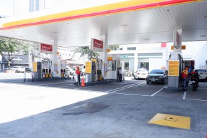 Gov't mulls measures to continue fuel marking amid Covid-19