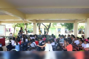Gov’t offices, schools in E. Visayas get lectures on nCoV