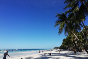  Around 500 tourists stuck in Boracay amid community quarantine