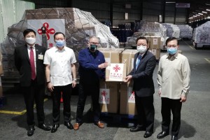 100K Covid-19 test kits from China arrive in PH