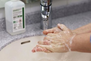 'Wash hands to ward off virus, use moisturizers to protect skin'