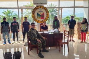 Surigao Sur town gives aid to 10 former rebels