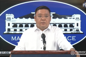 ABS-CBN shutdown not history repeating itself: Palace