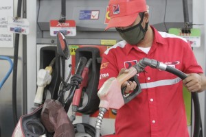 Firms to adjust oil prices Oct. 3