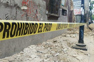 Powerful 7.5-magnitude quake rocks Mexico
