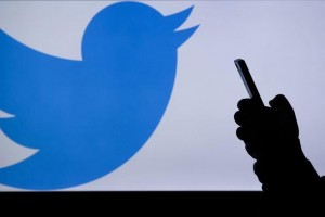 US: Several prominent Twitter accounts appear hacked