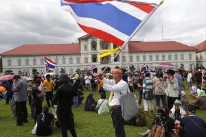 Anti-government protests hit Bangkok