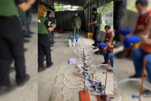 Cops raid shabu lab in Subic
