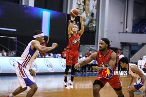 Alaska scores 1st win of PBA season