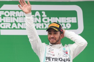 Hamilton breaks F1 win record at Portuguese GP