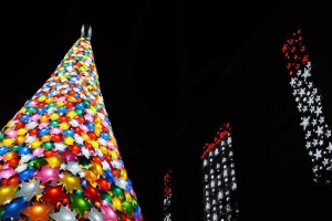 'Stars of Hope' bring Christmas glow to QC streets
