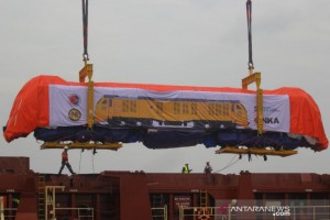 Indonesian firm exports 1st 3 locomotives to PH