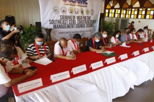 Cebu mayors create council for marine resource protection