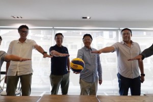 Alinsunurin remains PH men's volleyball coach