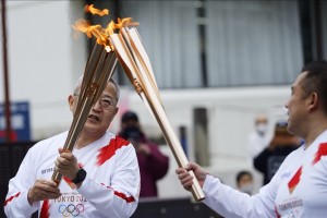 Japan: 1st Olympic torch relay virus case reported