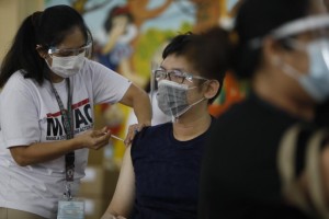 Over 1.7-M Pinoys inoculated; 320,586 of them fully vaccinated