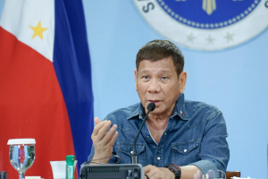 This image has an empty alt attribute; its file name is duterte-04may21a.png