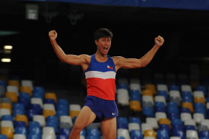 Filipino pole vaulter Obiena strikes gold in France