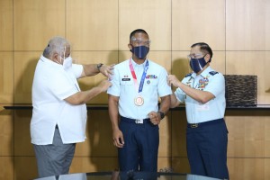 Olympic medalist Eumir Marcial promoted to sergeant