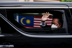 Malaysia's premier, Cabinet resign