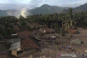 Death toll from Mt. Semeru's eruption reaches 13
