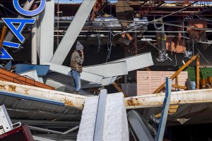 Kentucky tornado death toll may reach 100, governor says