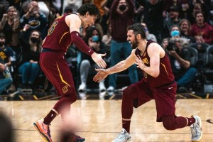 Cavaliers erase 20-point deficit to beat Pacers 98-85 at home