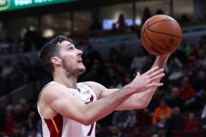 Free-agent guard Goran Dragic moves to Brooklyn Nets