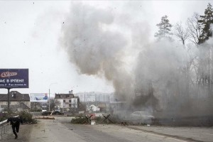 Authorities scramble to evacuate civilians amid blasts near Kyiv