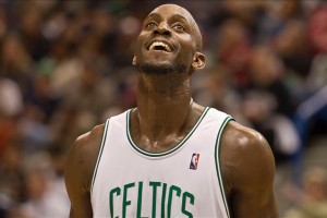 Boston Celtics retire Kevin Garnett's jersey in ceremony