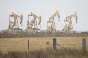 Oil prices drop as US announces massive crude reserve release