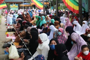 Filipino-Muslim communities resume vax drive after Eid’l Fitr