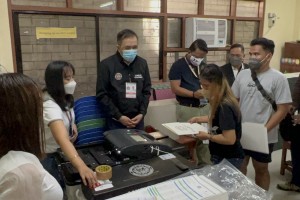 Comelec exec says voter turnout in first few hours overwhelming