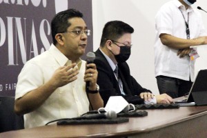 Comelec determined to go after fake news peddlers