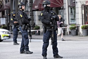 Several killed, injured in Copenhagen shopping mall shooting